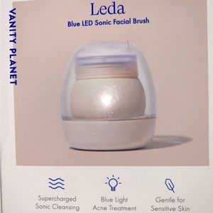 New Vanity planet LED sonic facial Brush
